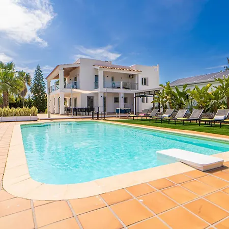 Views Villa San José